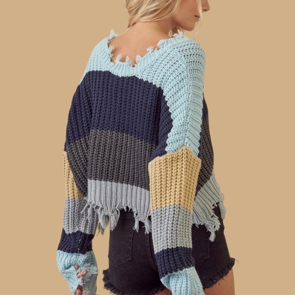 On The Road Distressed Blue Color Block Sweater w Fringe NWT Size M/L - Picture 15 of 15